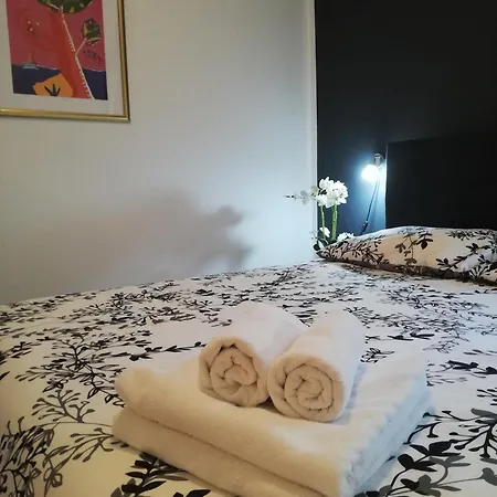 Apartments Poretti For 2,In Center Parking Free In The Yard,6 Min Beach Walk Rovinj Exteriér fotografie
