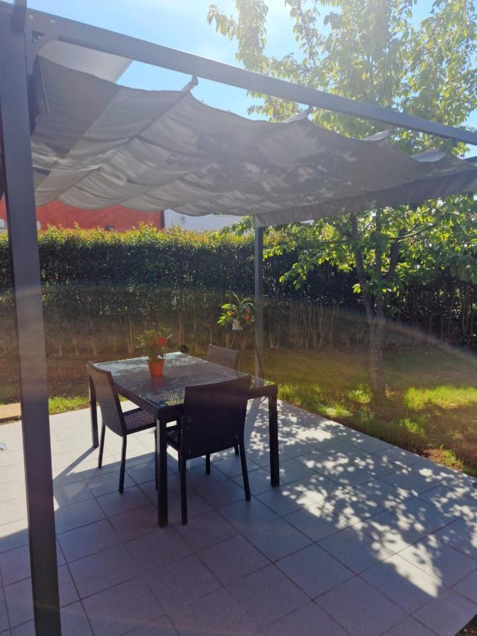 Apartment Poretti For 2,in Center Parking Free In The Yard,6 Min Walk