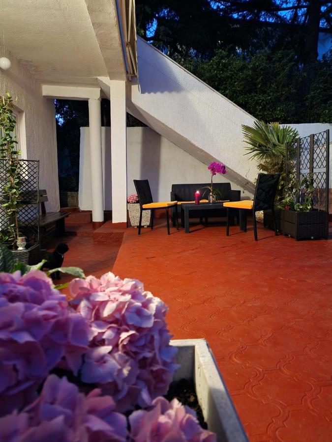 Poretti For 2,in Center Parking Free In The Yard,6 Min Walk Apartment *