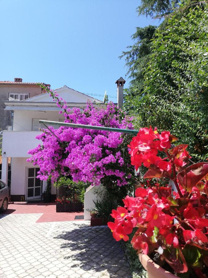 Poretti For 2,in Center Parking Free In The Yard,6 Min Walk Apartment Rovinj