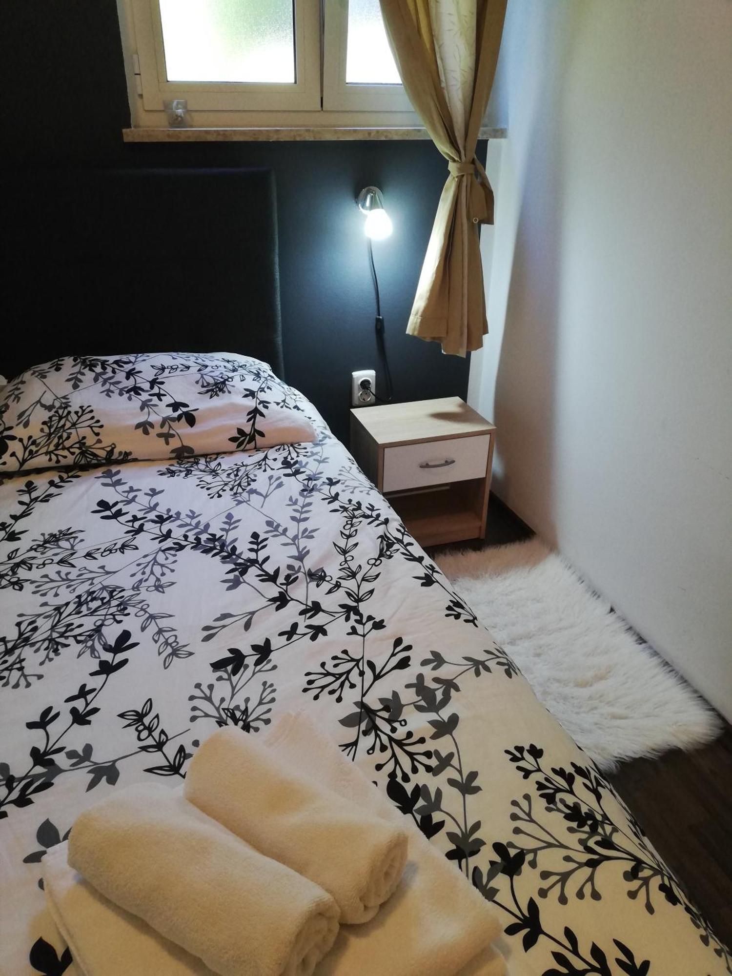 Poretti For 2,in Center Parking Free In The Yard,6 Min Walk *