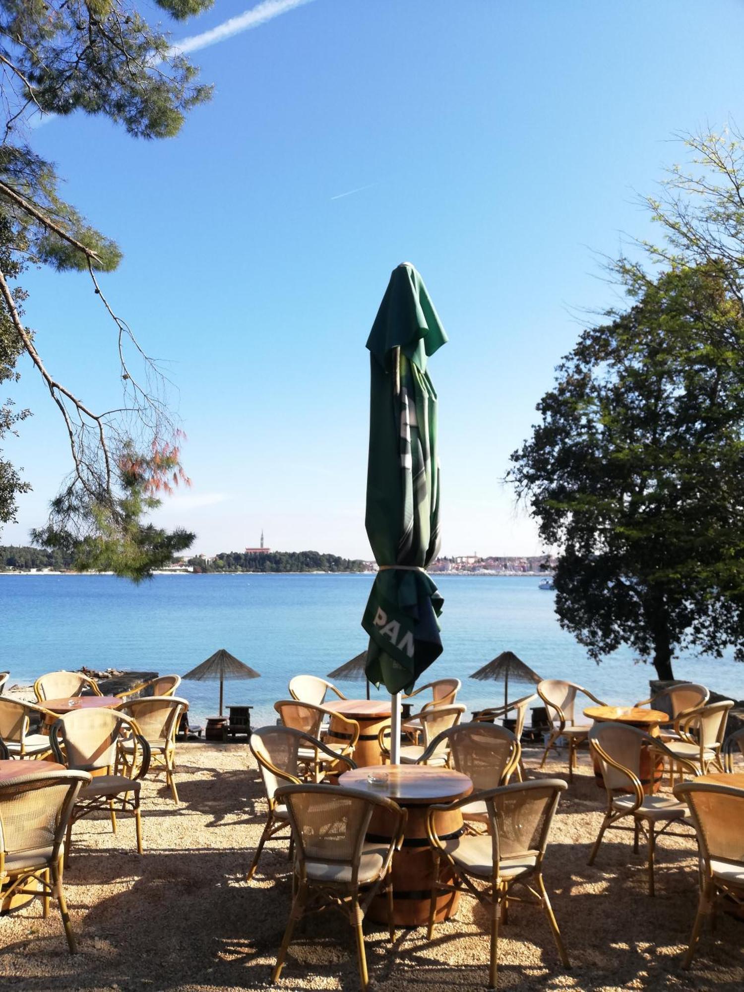 Apartment Poretti For 2,in Center Parking Free In The Yard,6 Min Walk *